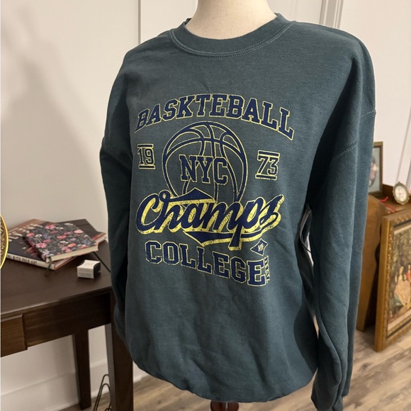 Urban Outfitters Graphic Sweatshirt in Blue and Yellow - Picture 1 of 4